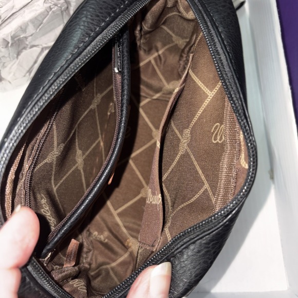 WRANGLER COW PRINT FANNY PACK - BRAND NEW W/ DUST COVER - Picture 7 of 8